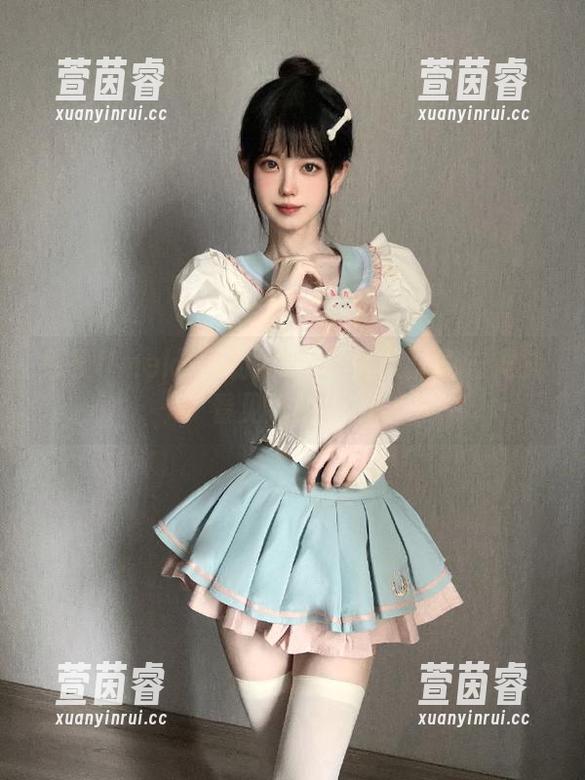 感受Umeko J的2B写真合集：透过镜头看见她的灵魂
